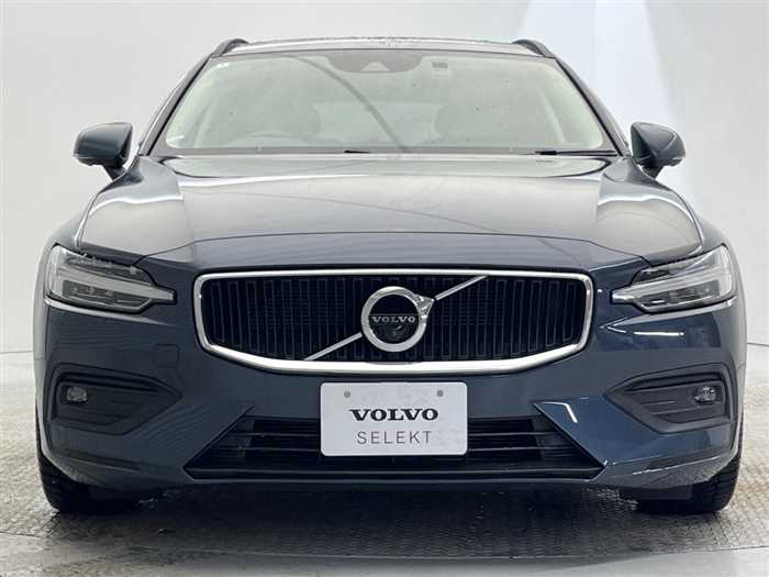 Volvo V60 2022 — миниатюра 7