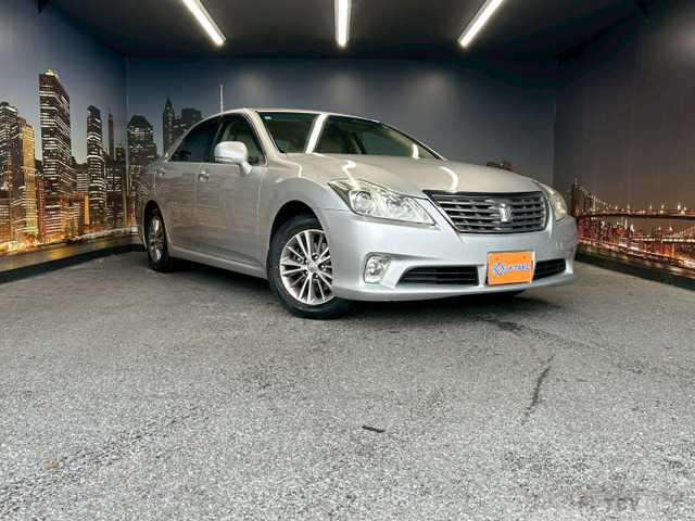 2010 Toyota Crown