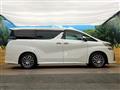 2015 Toyota Vellfire