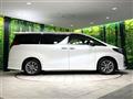 2017 Toyota Alphard