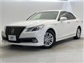 2013 Toyota Crown Hybrid