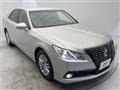2013 Toyota Crown Hybrid
