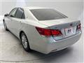2013 Toyota Crown Hybrid