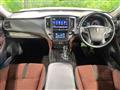 2013 Toyota Crown Hybrid