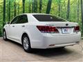 2014 Toyota Crown Hybrid