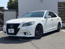 2015 Toyota Crown Hybrid