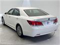 2016 Toyota Crown Hybrid