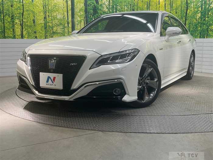 2018 Toyota Crown Hybrid