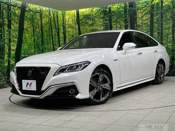 2018 Toyota Crown Hybrid