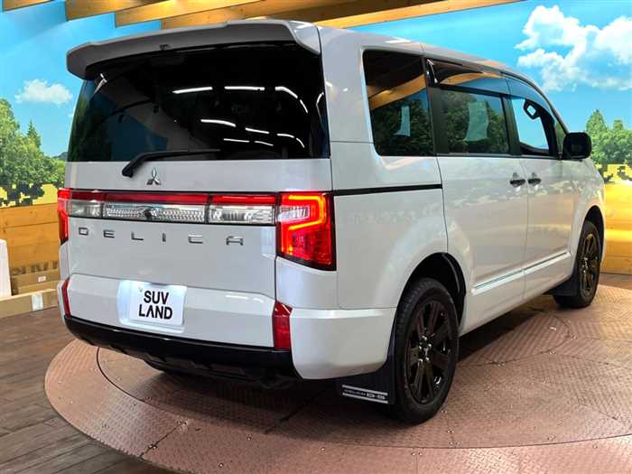 Mitsubishi Delica D5 2025 — миниатюра 7