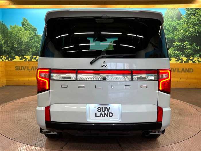 Mitsubishi Delica D5 2025 — миниатюра 8