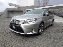 2017 Lexus HS