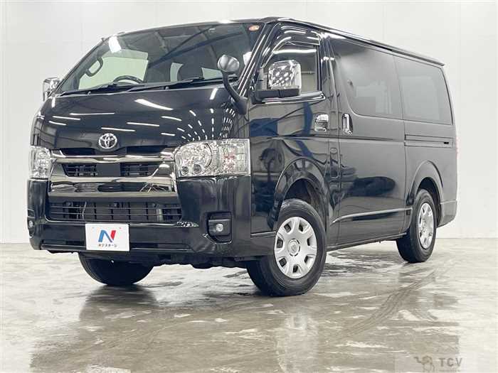 2022 Toyota Hiace Van