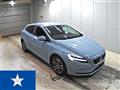 2018 Volvo V40