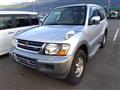 2000 Mitsubishi Pajero