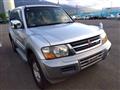 2000 Mitsubishi Pajero