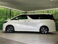 2022 Toyota Alphard