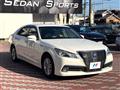 2013 Toyota Crown Hybrid
