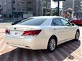 2013 Toyota Crown Hybrid