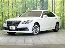 2013 Toyota Crown Hybrid