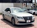 2013 Toyota Crown Hybrid