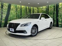 2013 Toyota Crown Hybrid