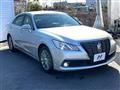 2013 Toyota Crown Hybrid