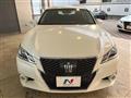 2014 Toyota Crown Hybrid