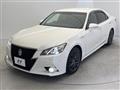 2015 Toyota Crown Hybrid