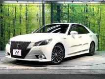 2015 Toyota Crown Hybrid