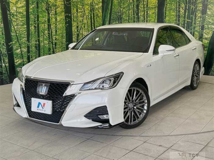 2016 Toyota Crown Hybrid