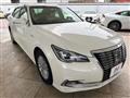 2016 Toyota Crown Hybrid