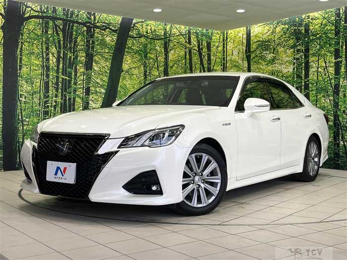 2018 Toyota Crown Hybrid