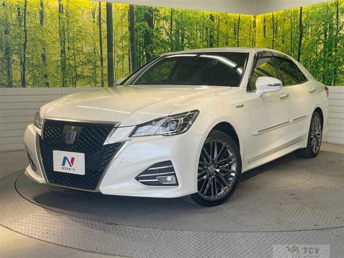 2017 Toyota Crown Hybrid