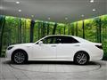 2018 Toyota Crown Hybrid