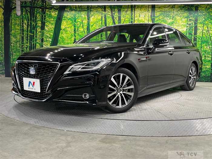 2018 Toyota Crown Hybrid