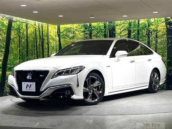 2019 Toyota Crown Hybrid