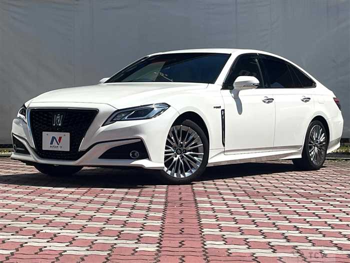 2020 Toyota Crown Hybrid