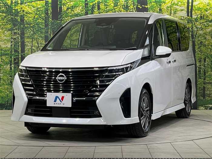 Nissan Serena 2025 — миниатюра 2