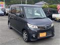 2011 Nissan ROOX