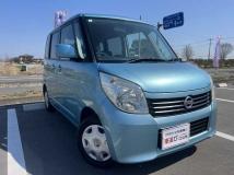 2010 Nissan ROOX