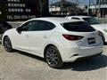 2017 Mazda Axela