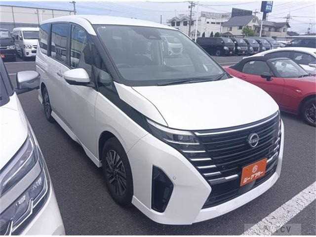 2025 Nissan Serena