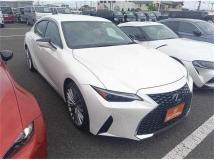 2023 Lexus IS