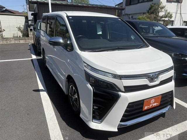 2020 Toyota Voxy