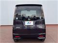 2011 Nissan ROOX