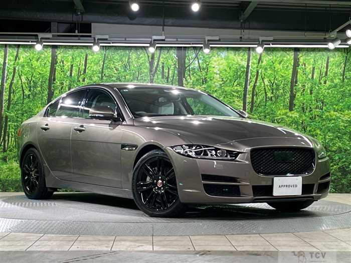 2017 Jaguar XE