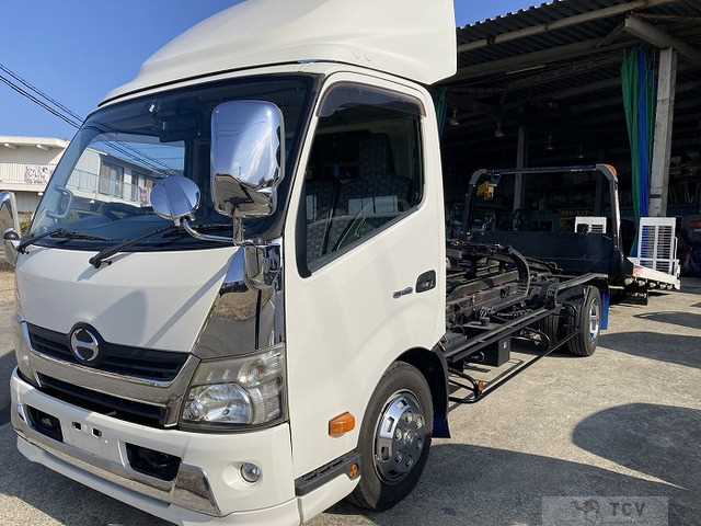2014 Hino Dutro