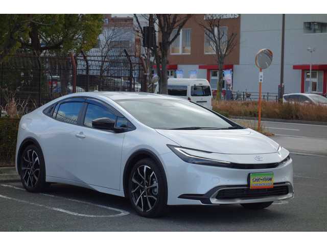 Toyota Prius 2025 — фото 4 купить в Москве