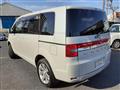 2013 Mitsubishi Delica D5